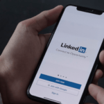 Jak zbudować świetny profil LinkedIn: wskazówki od ChatGPT